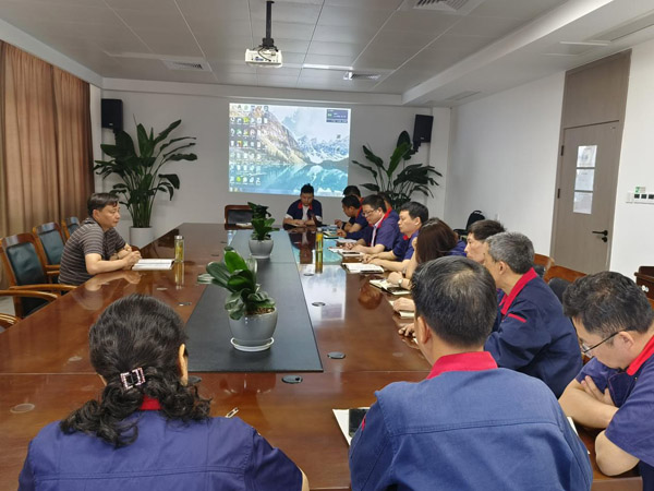 公司副總經(jīng)理、安全總監(jiān)到鋼構(gòu)公司調(diào)研