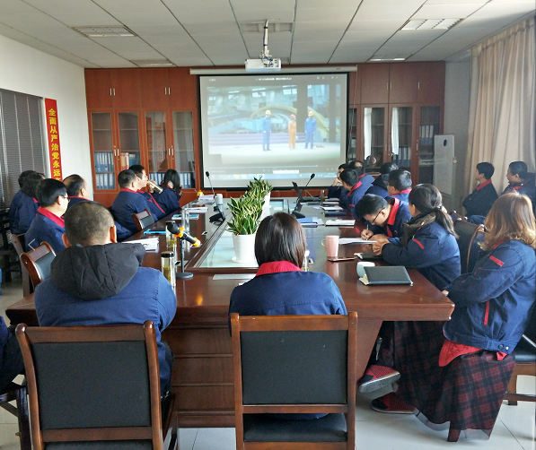 第一建筑工程事業(yè)部觀看“集團(tuán)公司2020年安全文藝匯演”視頻 第一建筑工程事業(yè)部觀看“集團(tuán)公司2020年安全文藝匯演”視頻