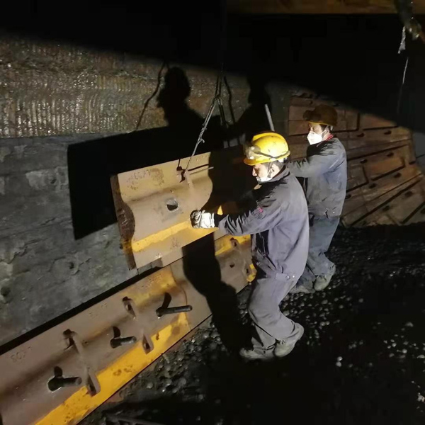 安裝公司完成金冠銅業(yè)選礦月修任務(wù) 安裝公司完成金冠銅業(yè)選礦月修任務(wù)